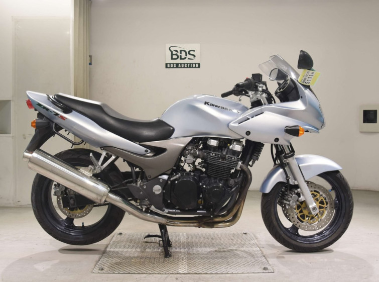 Мотоцикл Kawasaki ZR-7S с пробегом 39492 km