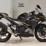 Мотоцикл Kawasaki NINJA400 с пробегом 1835 km