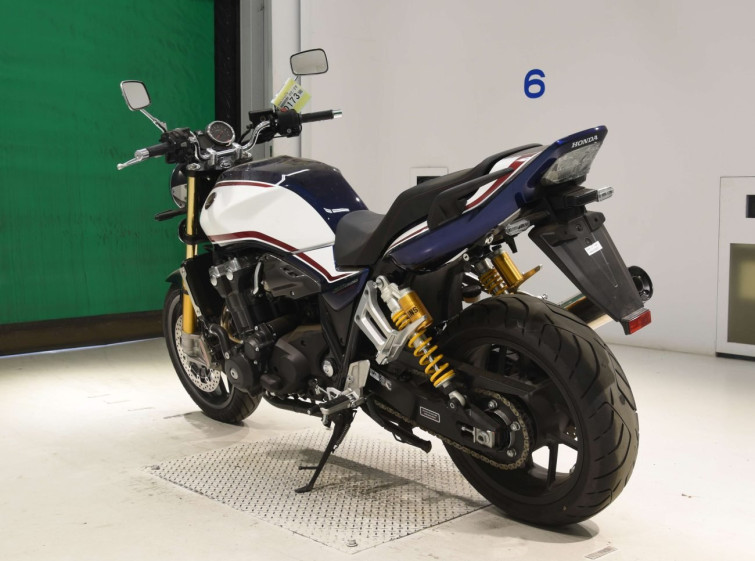 Мотоцикл Honda CB1300SF с пробегом 4657 km