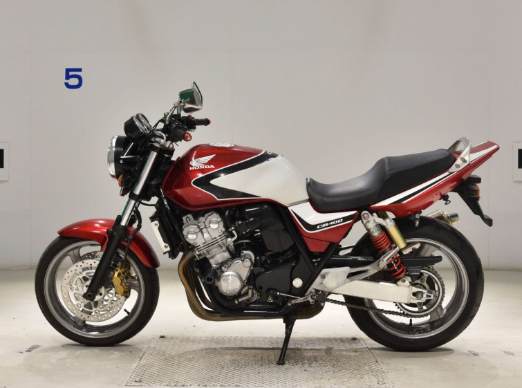 Мотоцикл Honda CB400SFV з пробігом 33806 km
