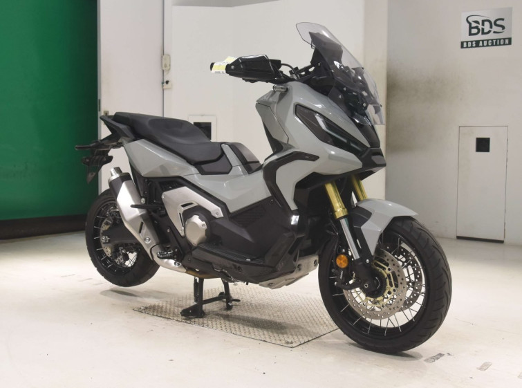 Мотоцикл Honda X-ADV750 с пробегом 9988 km