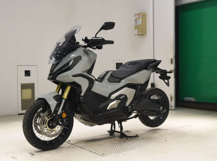 Мотоцикл Honda X-ADV750 с пробегом 9988 km