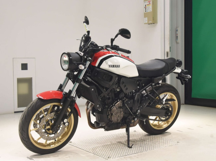 Мотоцикл Yamaha XSR700 с пробегом 13071 km