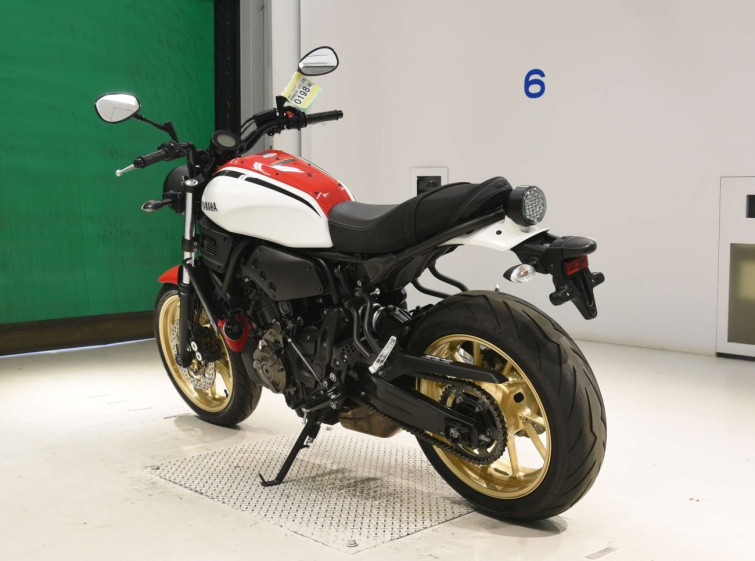 Мотоцикл Yamaha XSR700 с пробегом 13071 km