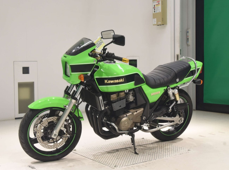 Мотоцикл Kawasaki ZRX400 з пробігом 67889 km