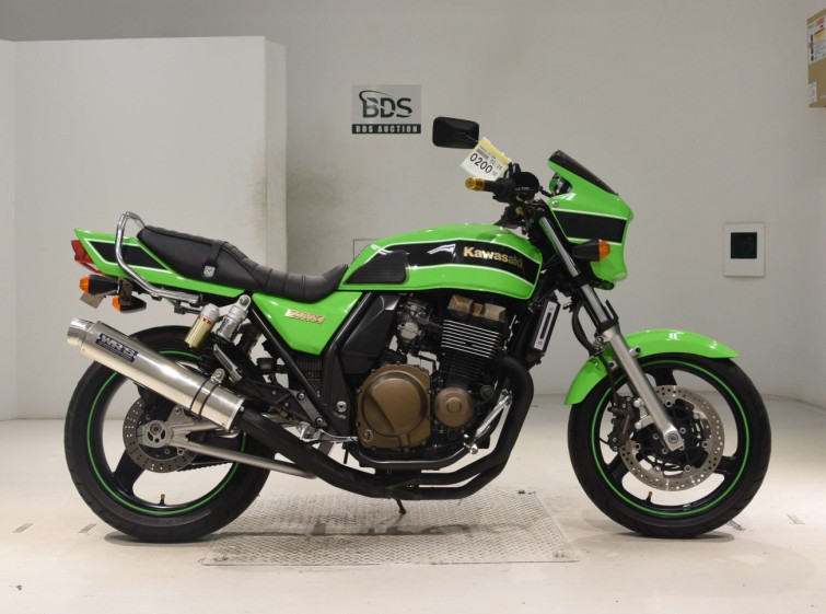 Мотоцикл Kawasaki ZRX400 з пробігом 67889 km