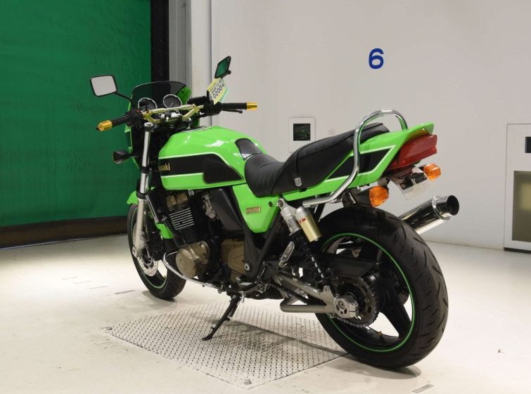 Мотоцикл Kawasaki ZRX400 з пробігом 67889 km