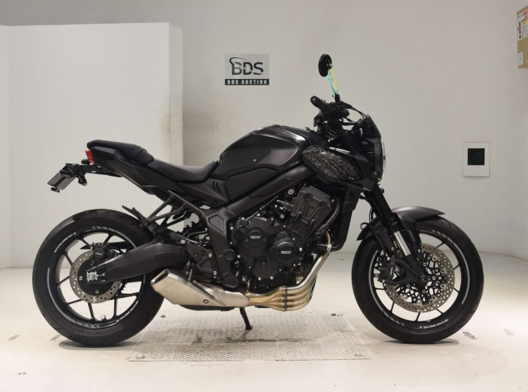 Мотоцикл Honda CB650R с пробегом 7173 km