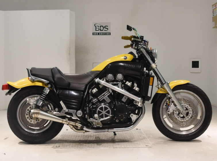 Мотоцикл Yamaha V-MAX1200 с пробегом 15051 m