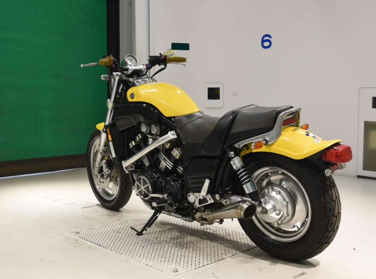 Мотоцикл Yamaha V-MAX1200 с пробегом 15051 m