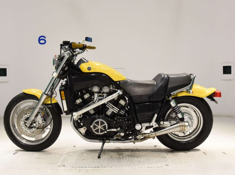 Мотоцикл Yamaha V-MAX1200 с пробегом 15051 m
