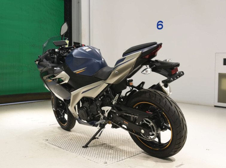Мотоцикл Kawasaki NINJA250 с пробегом 1002 km