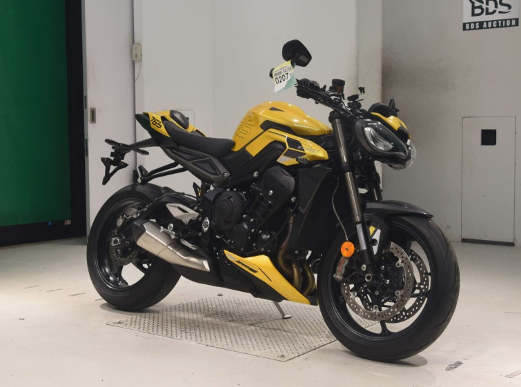 Мотоцикл Triumph STREET TRIPLE с пробегом 5074 km