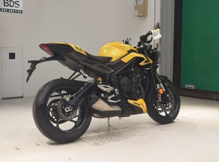 Мотоцикл Triumph STREET TRIPLE с пробегом 5074 km