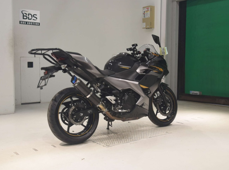 Мотоцикл Kawasaki NINJA400 с пробегом 35735 km