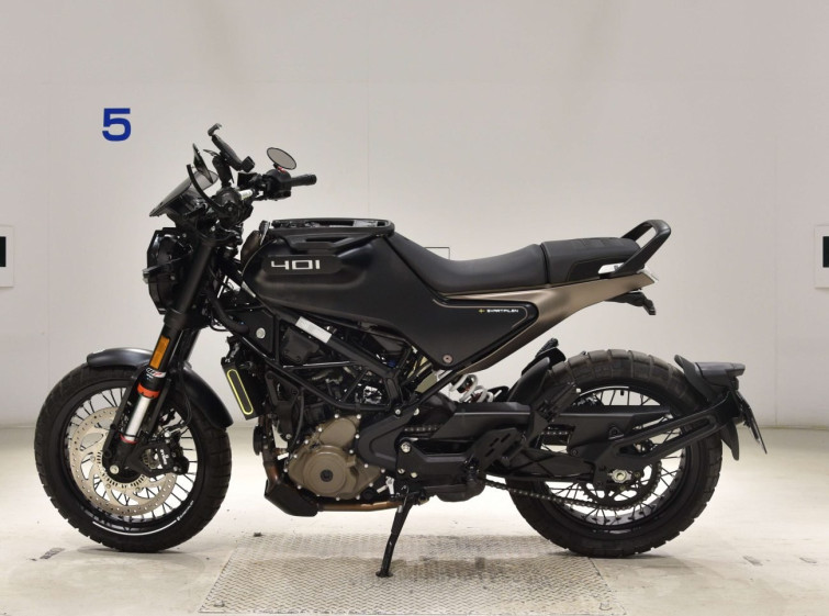 Мотоцикл Husqvarna SVARTPILEN 401 с пробегом 5105 km