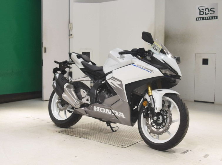 Мотоцикл Honda CBR250RRA з пробігом 67 km