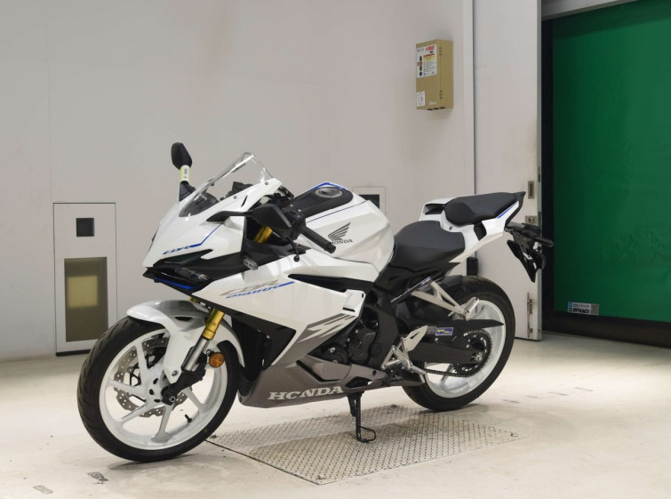 Мотоцикл Honda CBR250RRA з пробігом 67 km