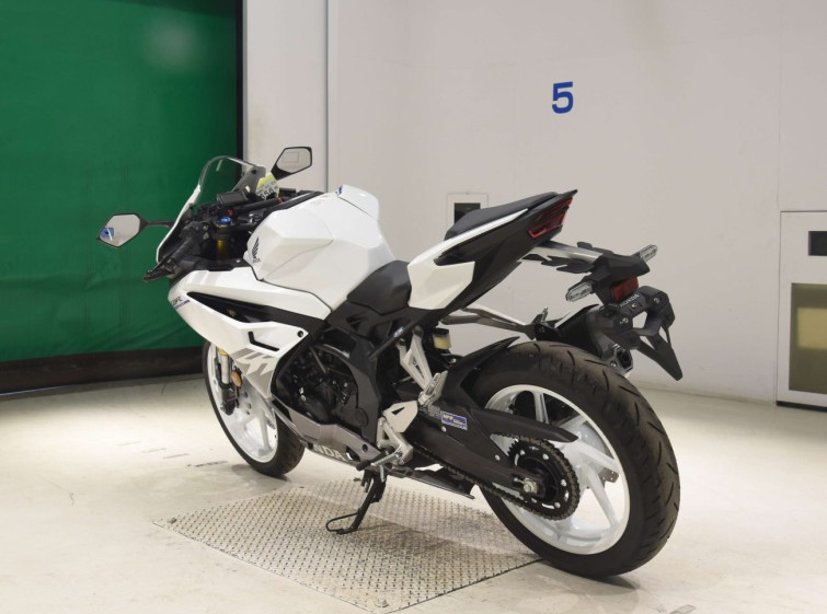 Мотоцикл Honda CBR250RRA з пробігом 67 km