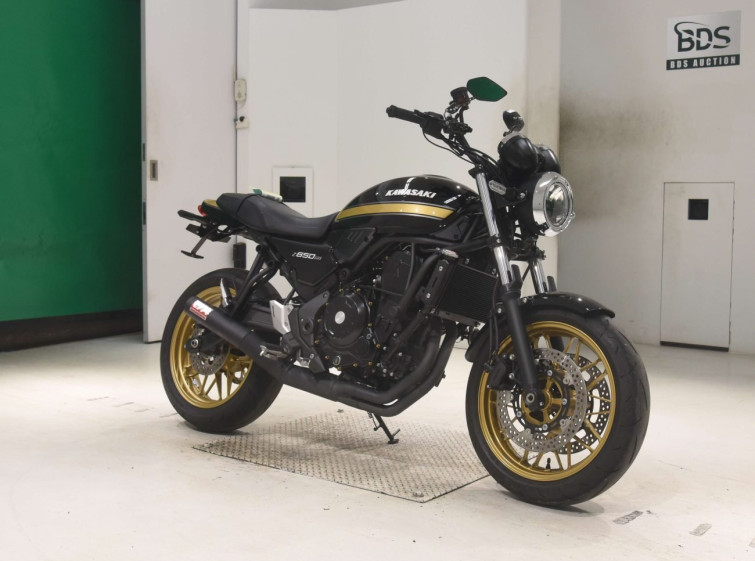 Мотоцикл Kawasaki Z650RS с пробегом 5446 km