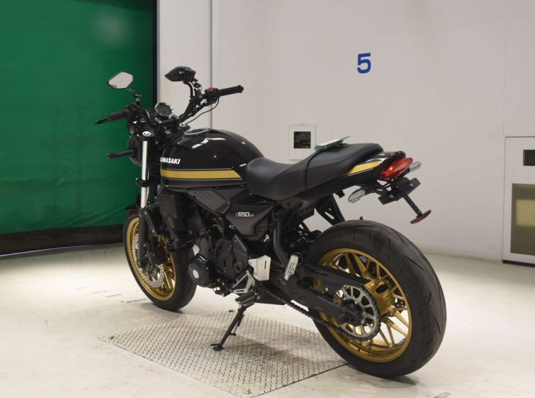 Мотоцикл Kawasaki Z650RS с пробегом 5446 km