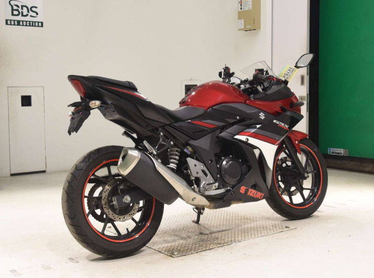 Мотоцикл Suzuki GSX250R с пробегом 23811 km