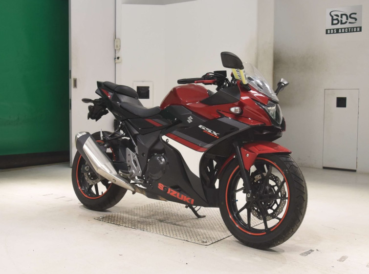 Мотоцикл Suzuki GSX250R с пробегом 23811 km