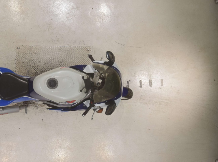 Мотоцикл Suzuki GSX-R400 з пробігом 34263 km