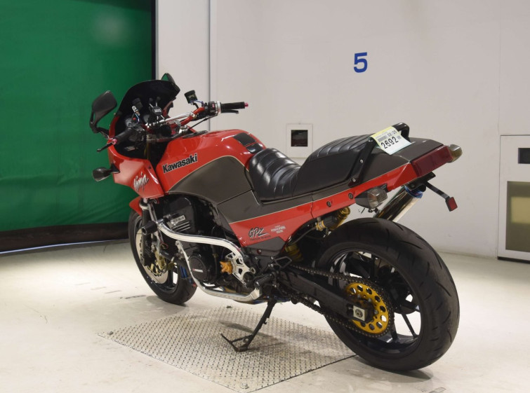 Мотоцикл Kawasaki GPZ900R с пробегом 35456 km