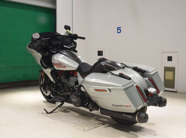 Мотоцикл HD FLTRXSTSE1980CVO с пробегом 68 km