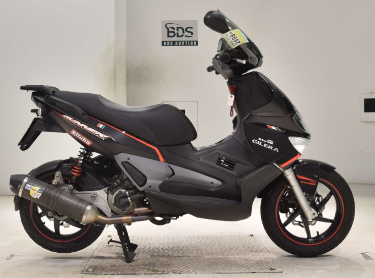 Мотоцикл Piaggio RUNNER 200 с пробегом 3945 km