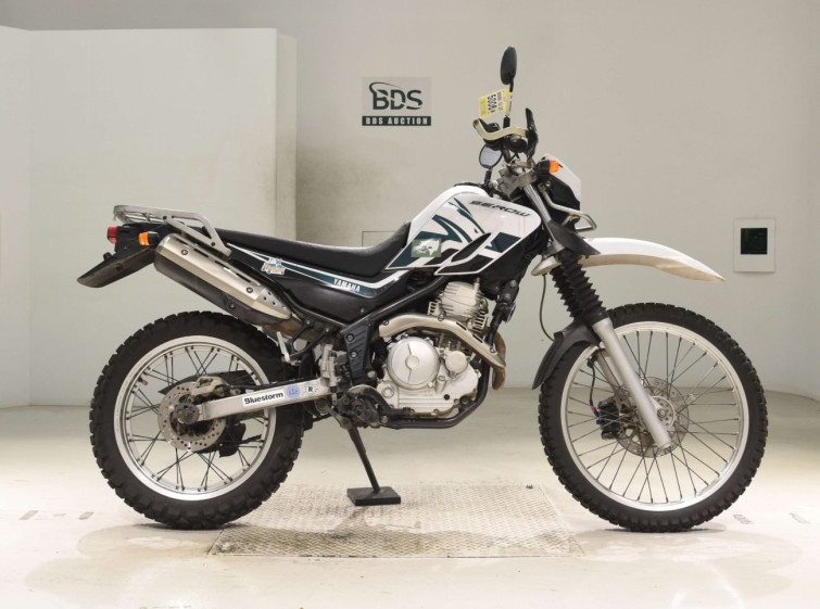 Мотоцикл Yamaha SEROW XT250 с пробегом 85622 km
