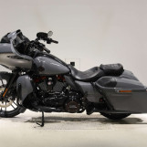Мотоцикл HD ROAD GLIDE FLTRXSE1923 CVO с пробегом 1351 km