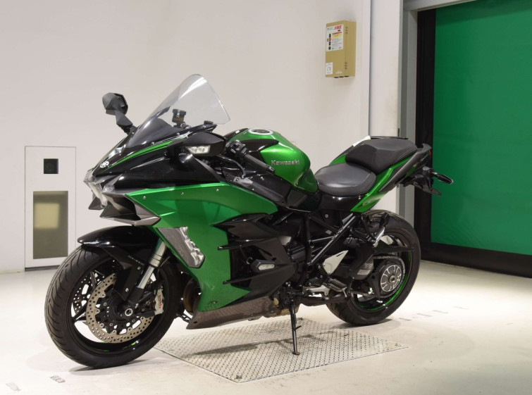 Мотоцикл Kawasaki NINJA H2 SX SE + с пробегом 10420 km