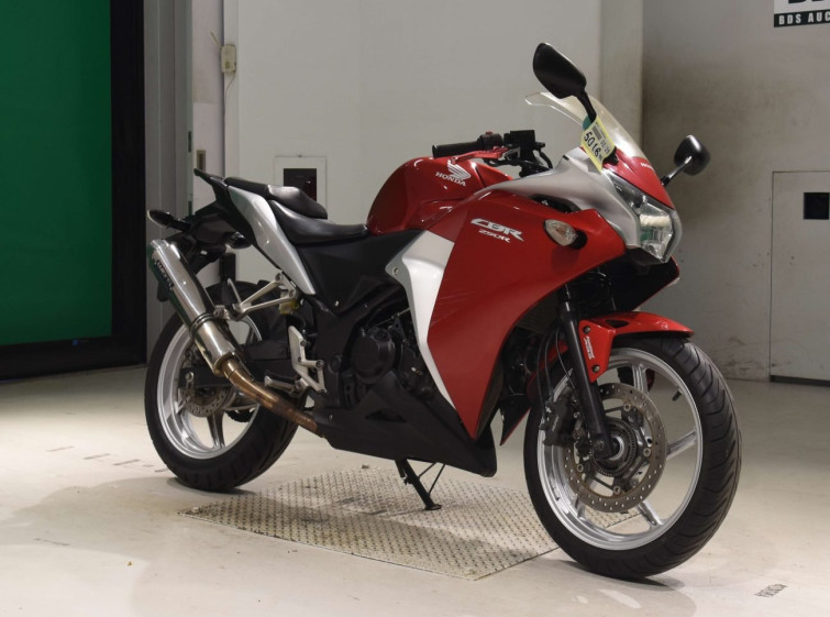Мотоцикл Honda CBR250RA с пробегом 24111 km