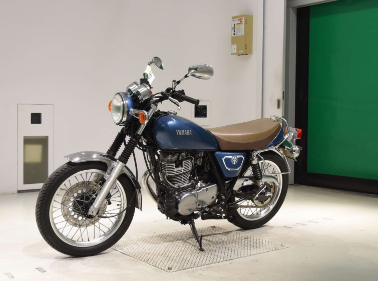 Мотоцикл Yamaha SR400 с пробегом 11517 km