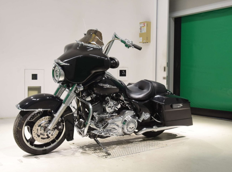 Мотоцикл HD SREET GLIDE FLHX1690 с пробегом 47119 km