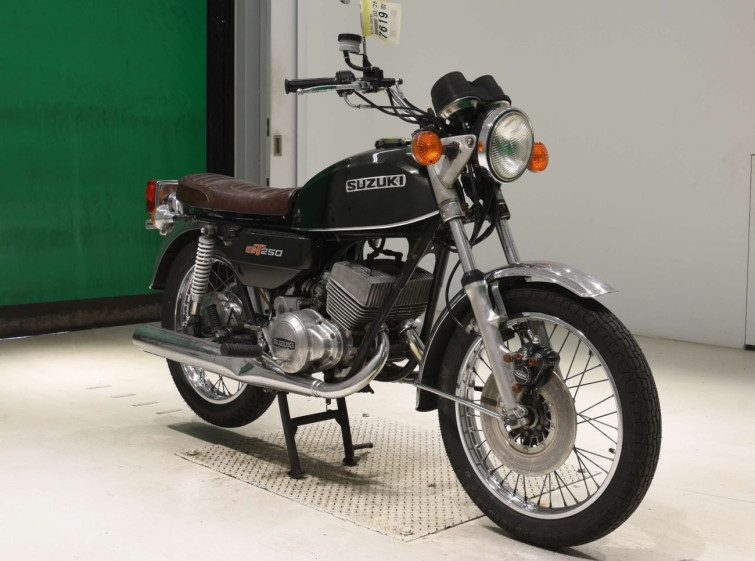 Мотоцикл Suzuki GT250 с пробегом 19949 km