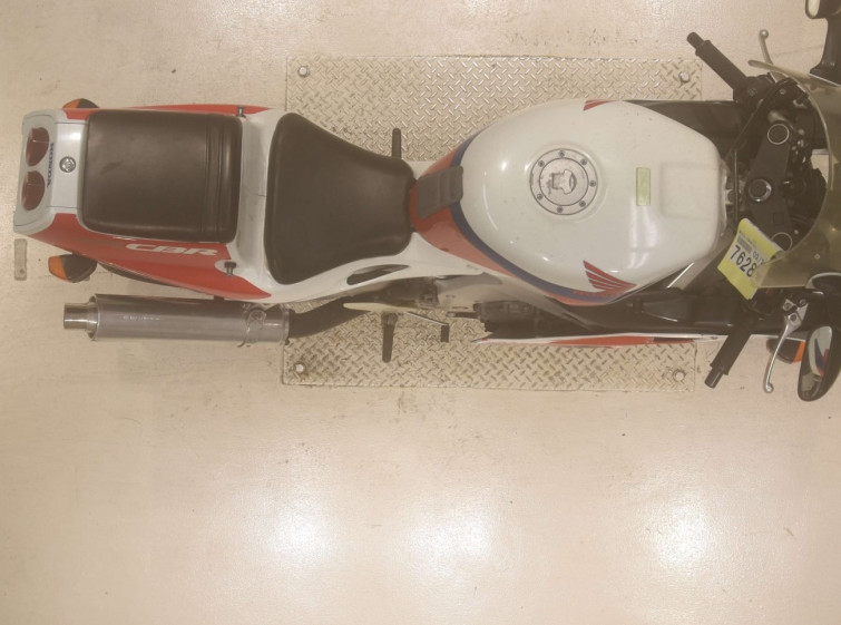 Мотоцикл Honda CBR250RR с пробегом 16308 km
