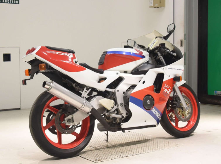 Мотоцикл Honda CBR250RR с пробегом 16308 km