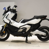 Мотоцикл Honda X-ADV750 с пробегом 1560 km