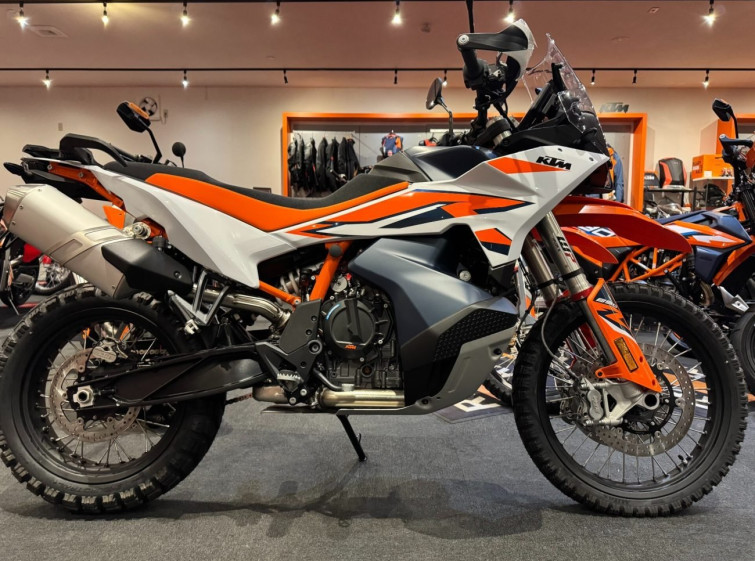 Мотоцикл KTM 890 ADVENTURE R