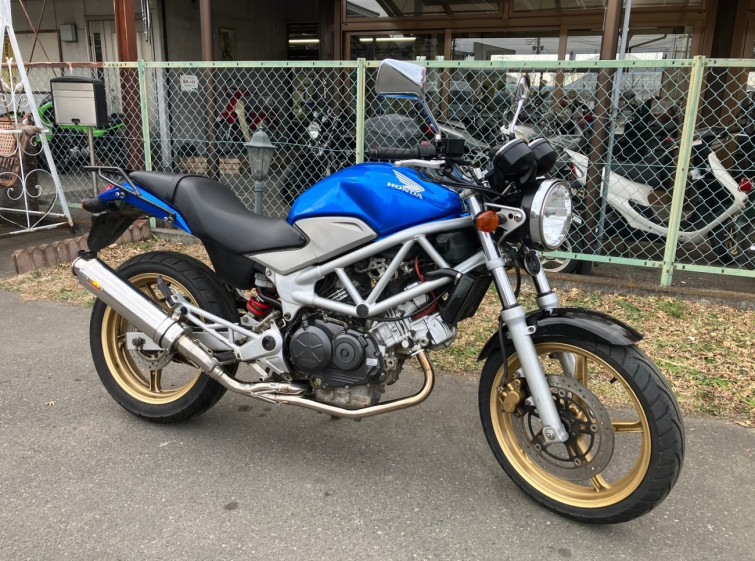 Мотоцикл Honda VTR250 с пробегом 15151 km