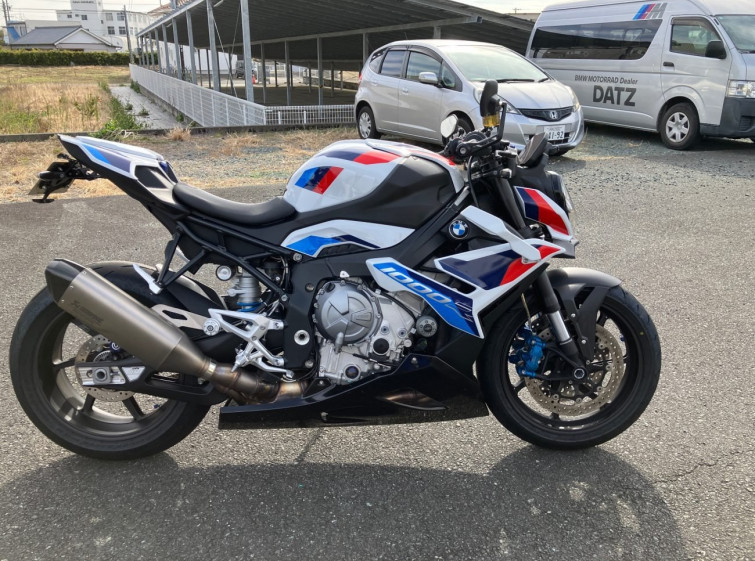 Мотоцикл BMW M1000R з пробігом 2758 km