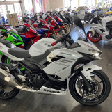 Мотоцикл Kawasaki NINJA400 з пробігом 2703 km