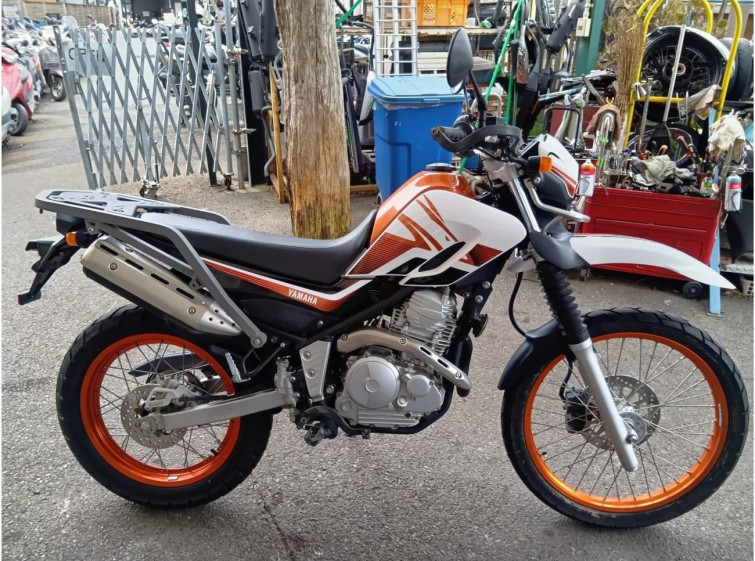 Мотоцикл Yamaha SEROW XT250 с пробегом 9793 km