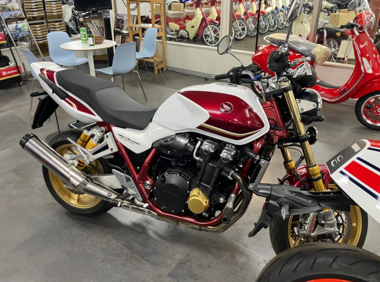 Мотоцикл Honda CB1300SF с пробегом 10894 km