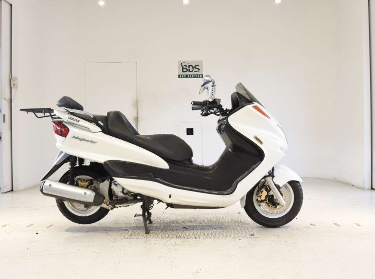 Мотоцикл Yamaha MAJESTY 250C с пробегом 10028 km