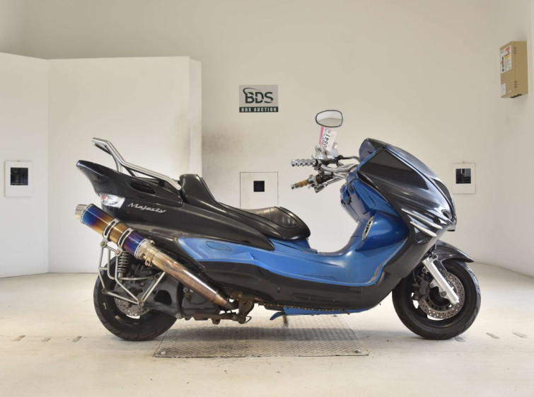 Мотоцикл Yamaha MAJESTY 250C