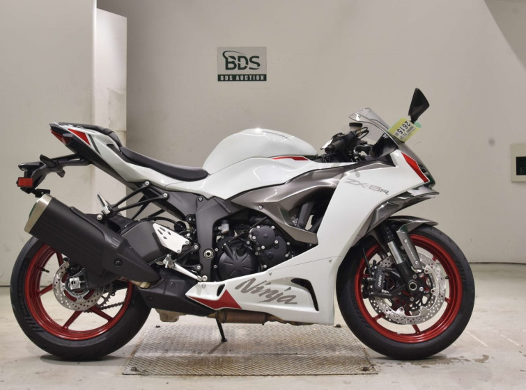 Мотоцикл Kawasaki ZX-6RA с пробегом 103 km